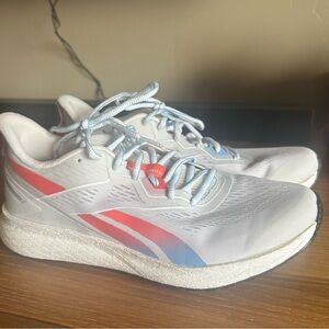 Reebok forever 2.0 // lightly worn